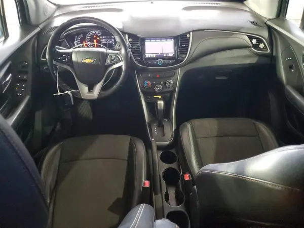 KL7CJLSB9LB011031 2020 CHEVROLET TRAX - Image 8
