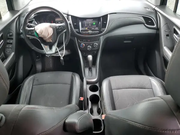 KL7CJLSB9LB013412 2020 CHEVROLET TRAX - Image 8