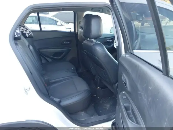 KL7CJLSB9LB016956 2020 CHEVROLET TRAX - Image 8