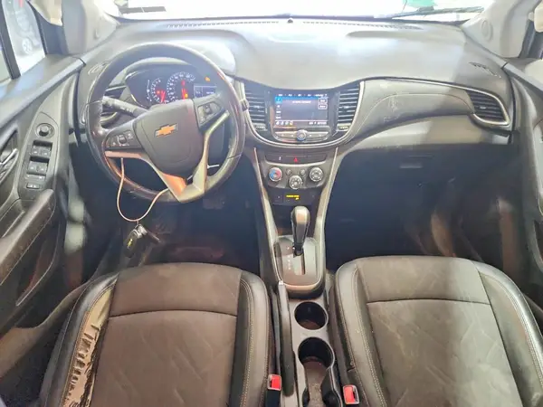 KL7CJLSB9LB017007 2020 CHEVROLET TRAX - Image 8