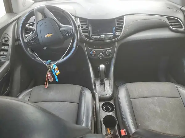 KL7CJLSB9LB032929 2020 CHEVROLET TRAX - Image 8