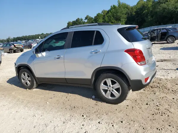 KL7CJLSB9LB037189 2020 CHEVROLET TRAX - Image 2