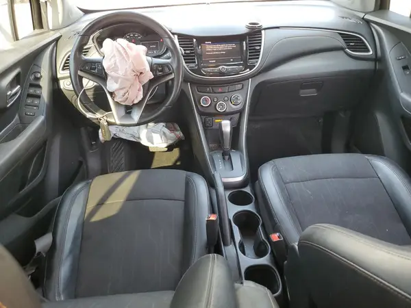KL7CJLSB9LB037189 2020 CHEVROLET TRAX - Image 8