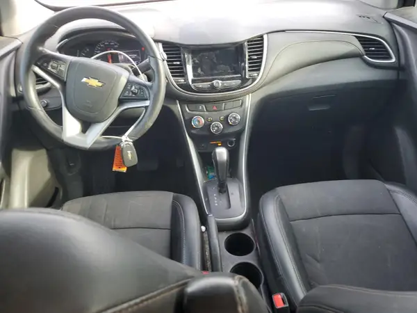 KL7CJLSB9LB041548 2020 CHEVROLET TRAX - Image 8