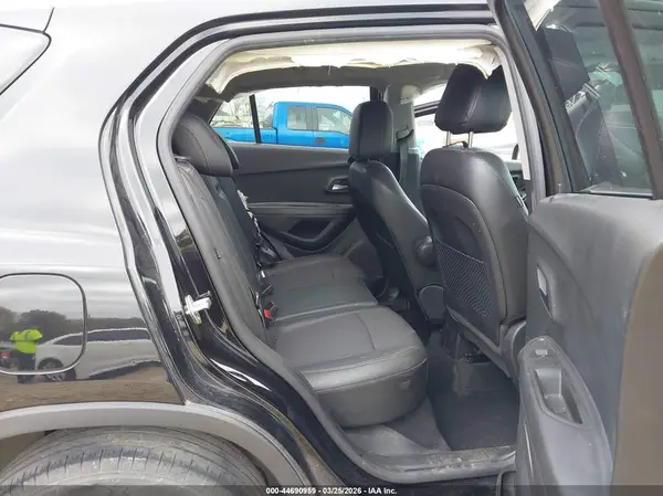 KL7CJLSB9LB042408 2020 CHEVROLET TRAX - Image 8