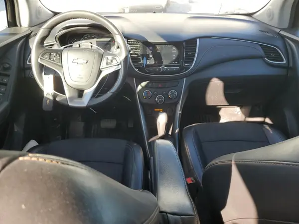 KL7CJLSB9LB043137 2020 CHEVROLET TRAX - Image 8