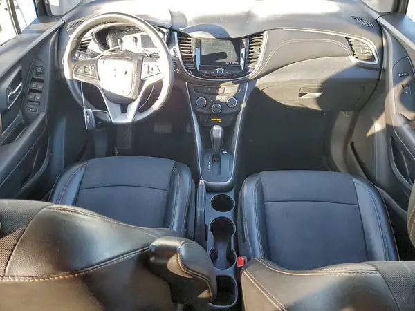 KL7CJLSB9LB068877 2020 CHEVROLET TRAX - Image 8