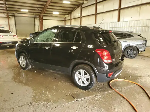 KL7CJLSB9LB085243 2020 CHEVROLET TRAX - Image 2