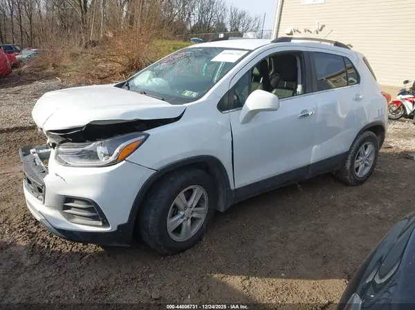 KL7CJLSB9LB092127 2020 CHEVROLET TRAX - Image 2