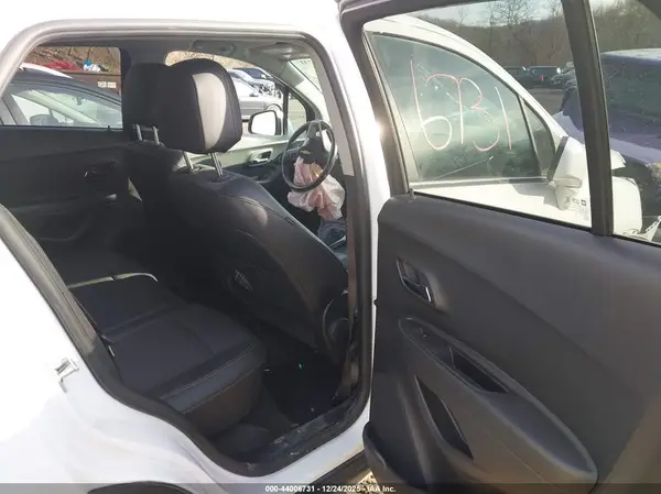 KL7CJLSB9LB092127 2020 CHEVROLET TRAX - Image 8