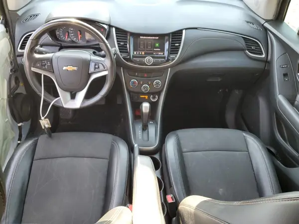 KL7CJLSB9LB318652 2020 CHEVROLET TRAX - Image 8