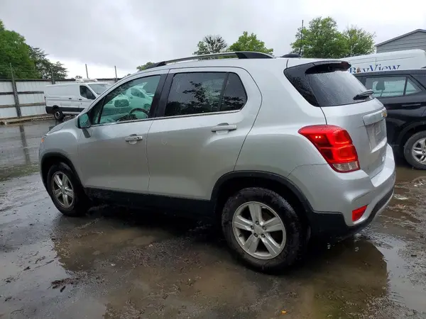 KL7CJLSB9LB322880 2020 CHEVROLET TRAX - Image 2