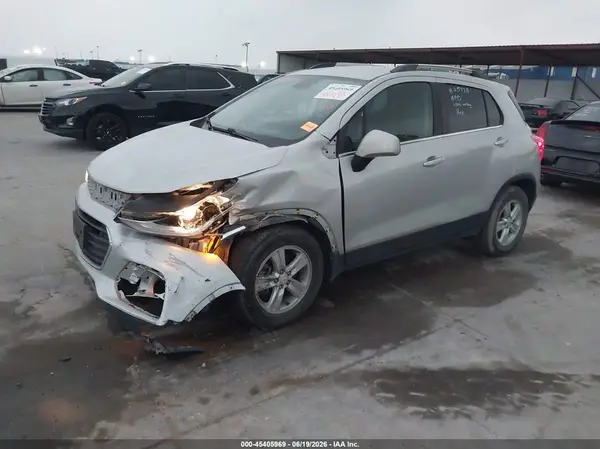 KL7CJLSB9LB324953 2020 CHEVROLET TRAX - Image 2