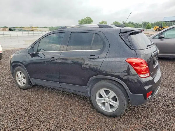 KL7CJLSB9LB337606 2020 CHEVROLET TRAX - Image 2