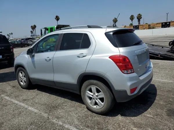 KL7CJLSB9LB339551 2020 CHEVROLET TRAX - Image 2
