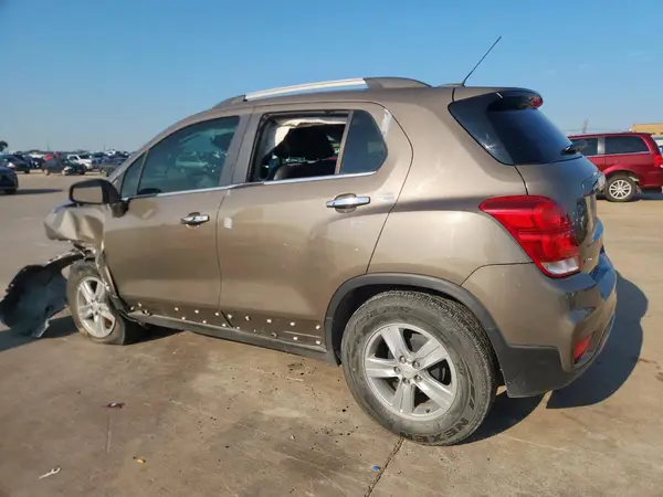 KL7CJLSB9LB353515 2020 CHEVROLET TRAX - Image 2
