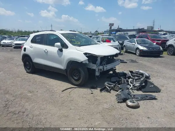 KL7CJLSB9MB302386 2021 CHEVROLET TRAX - Image 1
