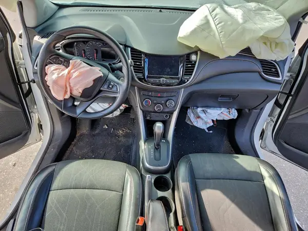 KL7CJLSB9MB311847 2021 CHEVROLET TRAX - Image 8