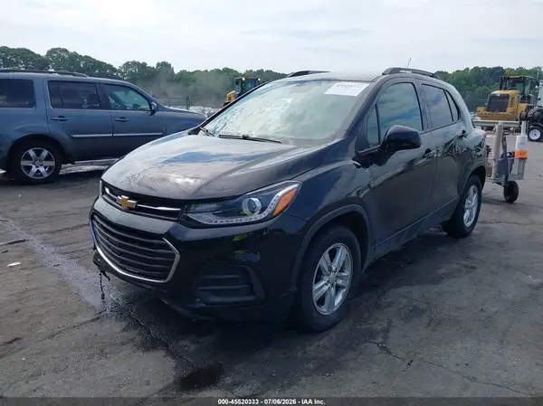 KL7CJLSB9MB327482 2021 CHEVROLET TRAX - Image 2