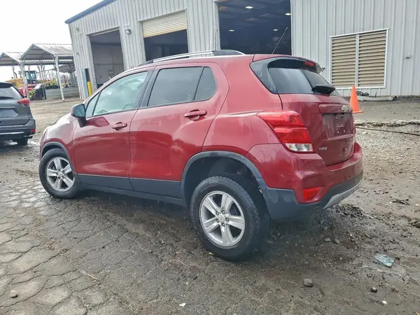 KL7CJLSB9MB327868 2021 CHEVROLET TRAX - Image 2