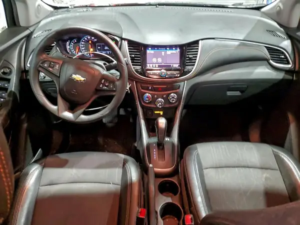 KL7CJLSB9MB329569 2021 CHEVROLET TRAX - Image 8