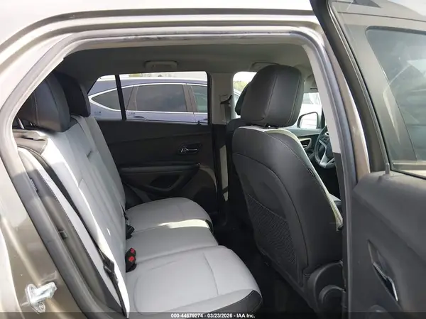 KL7CJLSB9MB331578 2021 CHEVROLET TRAX - Image 8