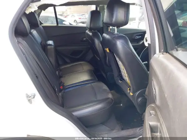 KL7CJLSB9MB331810 2021 CHEVROLET TRAX - Image 8