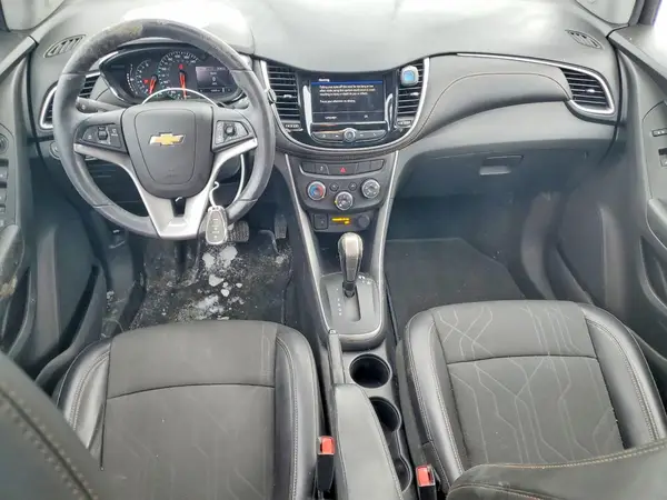 KL7CJLSB9MB332133 2021 CHEVROLET TRAX - Image 8