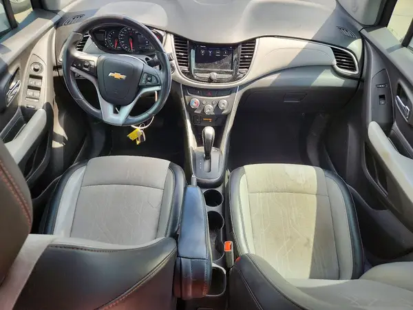 KL7CJLSB9MB339762 2021 CHEVROLET TRAX - Image 8