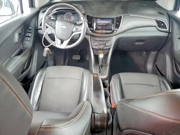 KL7CJLSB9MB360000 2021 CHEVROLET TRAX - Image 8