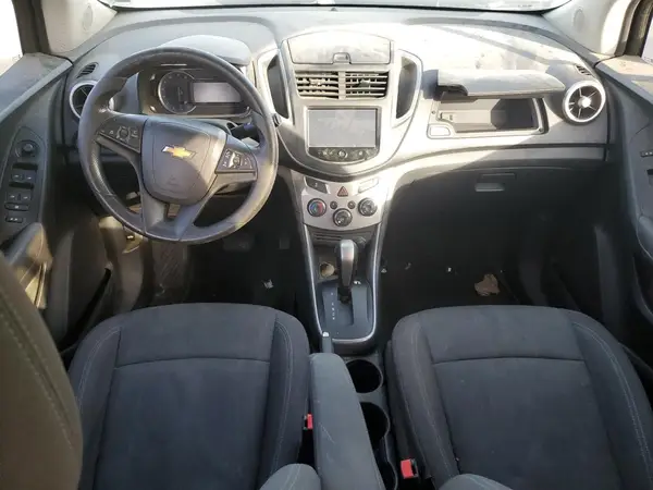KL7CJLSBXGB546049 2016 CHEVROLET TRAX - Image 8
