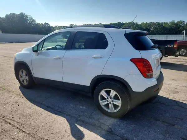 KL7CJLSBXGB648399 2016 CHEVROLET TRAX - Image 2