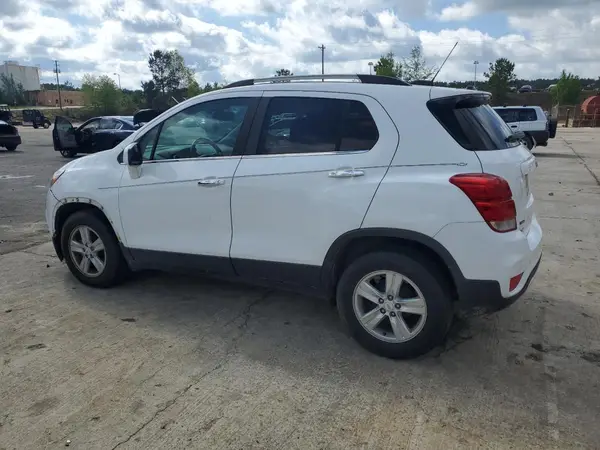 KL7CJLSBXHB090541 2017 CHEVROLET TRAX - Image 2
