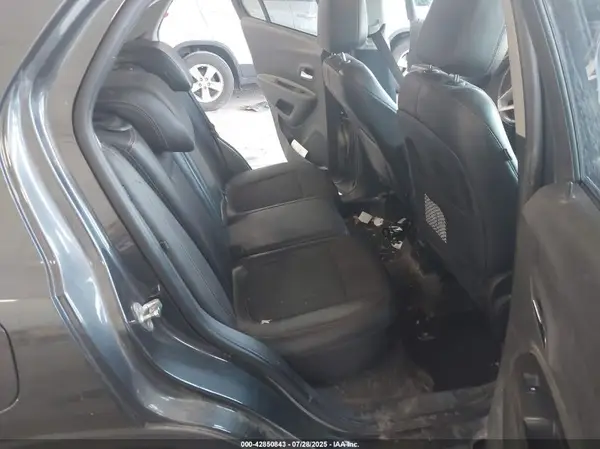 KL7CJLSBXHB092967 2017 CHEVROLET TRAX - Image 8