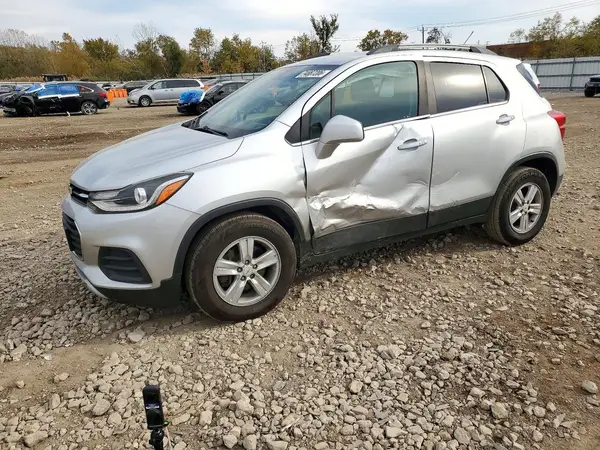 KL7CJLSBXHB093701 2017 CHEVROLET TRAX - Image 1