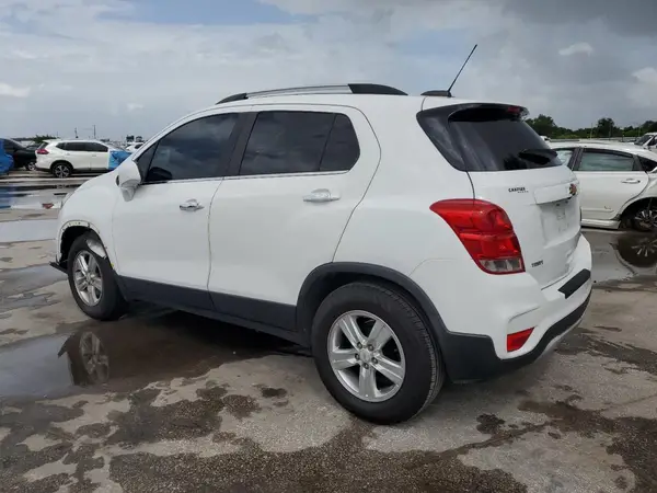KL7CJLSBXHB094282 2017 CHEVROLET TRAX - Image 2