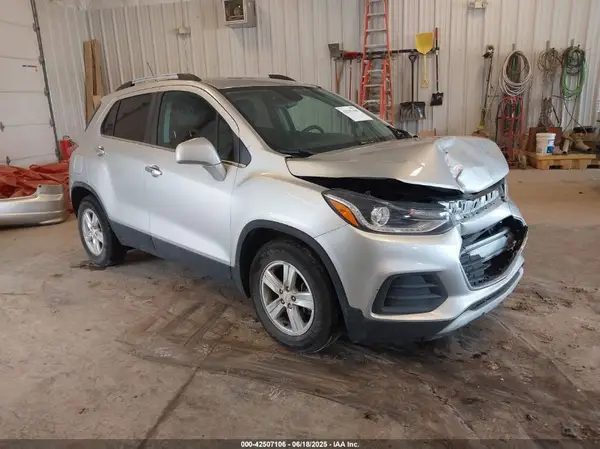KL7CJLSBXHB158949 2017 CHEVROLET TRAX - Image 1