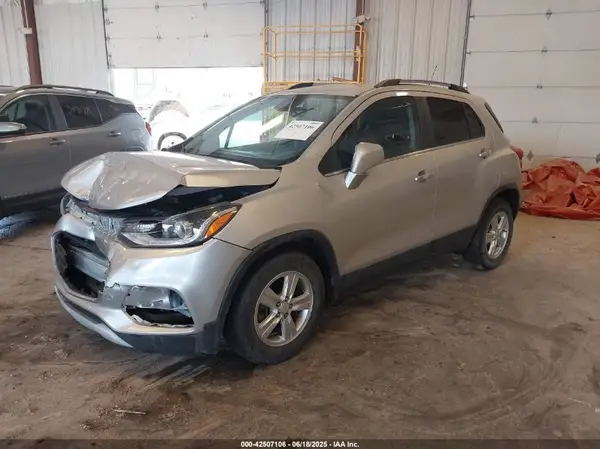 KL7CJLSBXHB158949 2017 CHEVROLET TRAX - Image 2