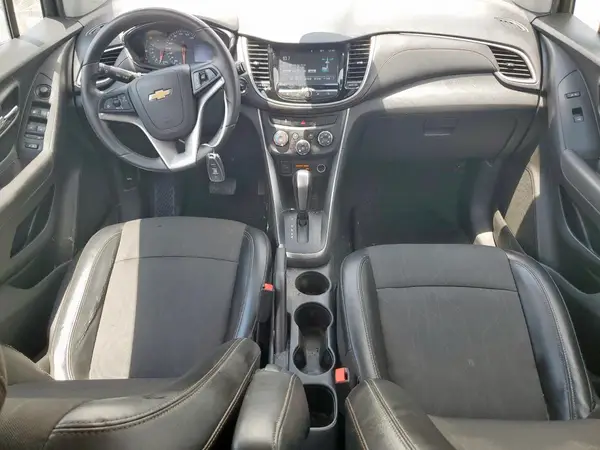 KL7CJLSBXHB185052 2017 CHEVROLET TRAX - Image 8