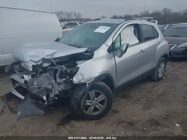 KL7CJLSBXHB220592 2017 CHEVROLET TRAX - Image 2