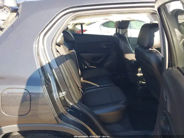 KL7CJLSBXHB220799 2017 CHEVROLET TRAX - Image 8