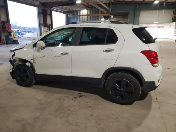 KL7CJLSBXHB225159 2017 CHEVROLET TRAX - Image 2