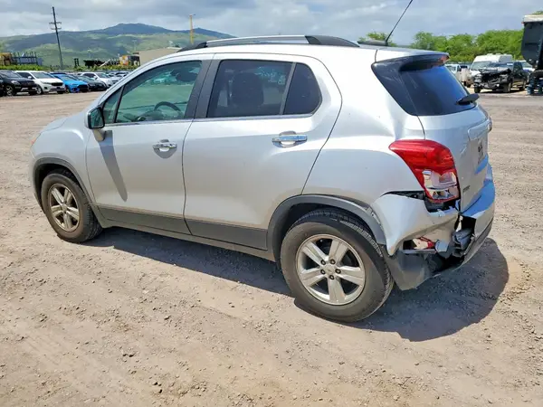 KL7CJLSBXHB236467 2017 CHEVROLET TRAX - Image 2
