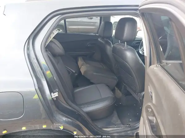 KL7CJLSBXHB249087 2017 CHEVROLET TRAX - Image 8