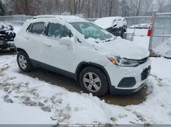 KL7CJLSBXJB513012 2018 CHEVROLET TRAX
