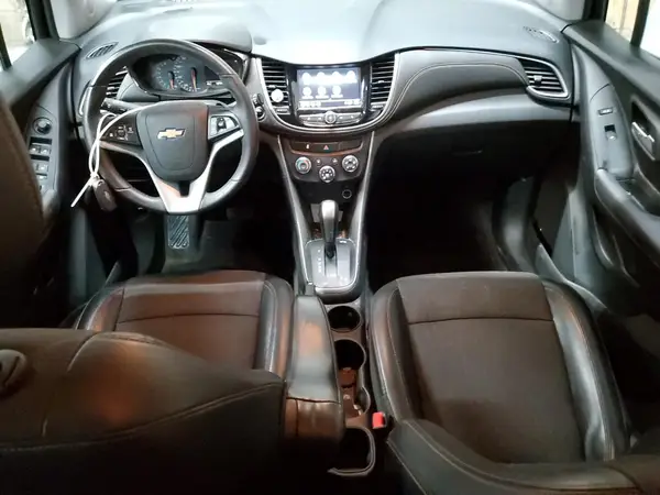 KL7CJLSBXJB521689 2018 CHEVROLET TRAX - Image 8