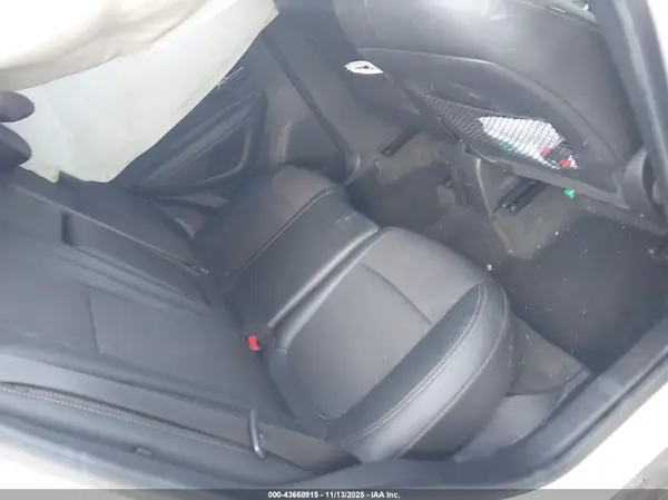 KL7CJLSBXJB568074 2018 CHEVROLET TRAX - Image 8