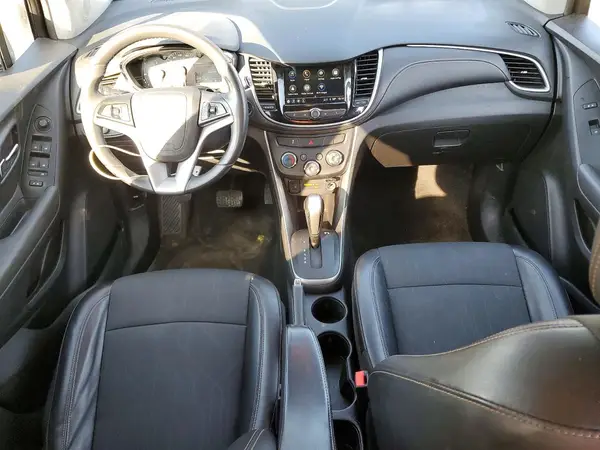 KL7CJLSBXJB585392 2018 CHEVROLET TRAX - Image 8