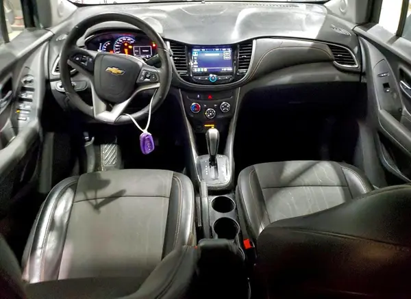 KL7CJLSBXJB591306 2018 CHEVROLET TRAX - Image 8