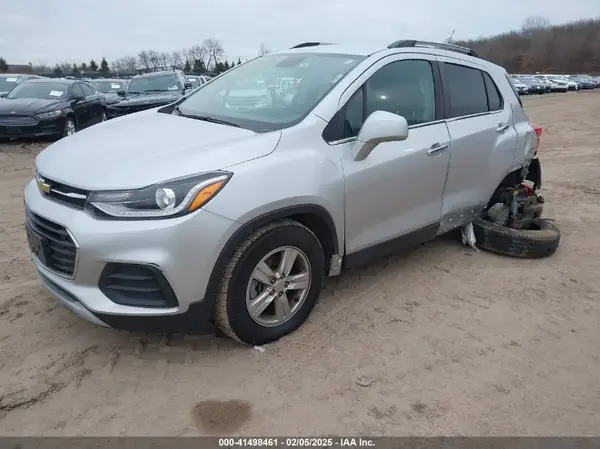 KL7CJLSBXJB600599 2018 CHEVROLET TRAX - Image 2